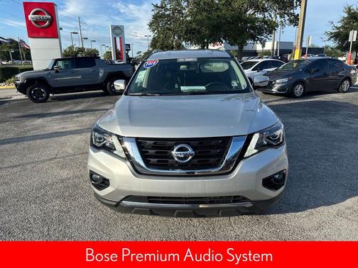 2019 Nissan Pathfinder SL