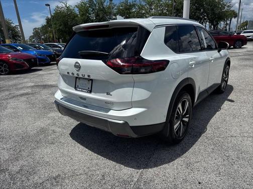 2024 Nissan Rogue SL
