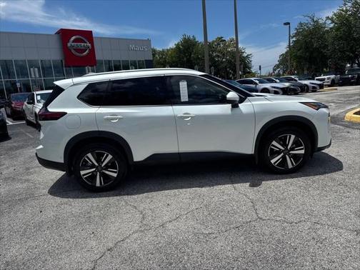 2024 Nissan Rogue SL