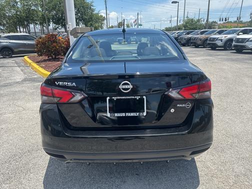 2023 Nissan Versa 1.6 S