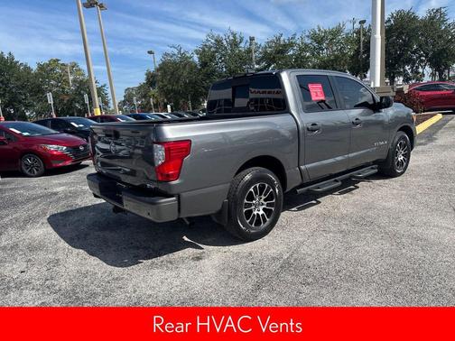 2023 Nissan Titan SV