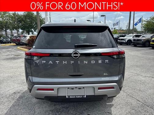 2025 Nissan Pathfinder SL FWD