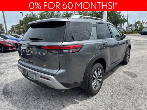 2025 Nissan Pathfinder SL FWD