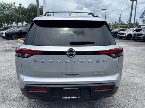 2024 Nissan Pathfinder SV 4WD
