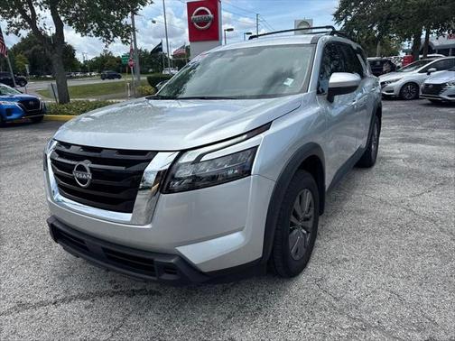 2024 Nissan Pathfinder SV 4WD