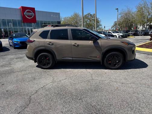 2025 Nissan Rogue Rock Creek