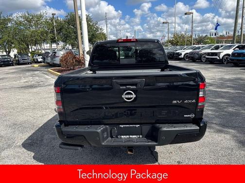 2023 Nissan Frontier SV