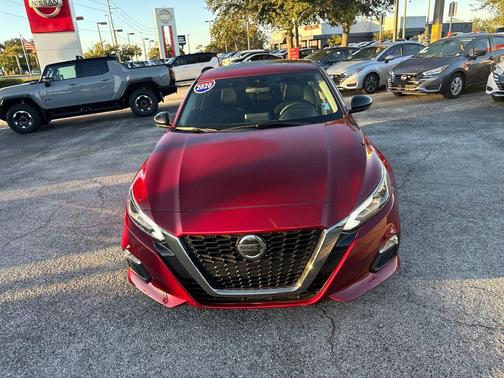 2020 Nissan Altima SR FWD