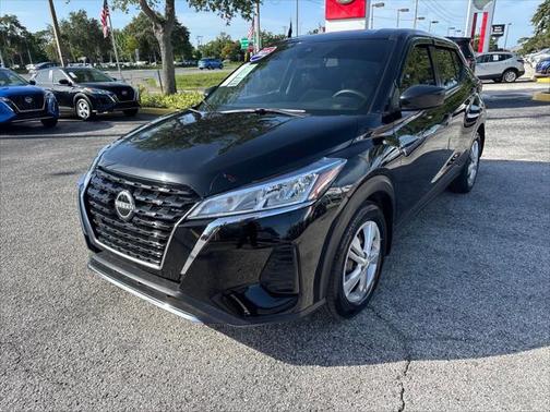 2022 Nissan Kicks S