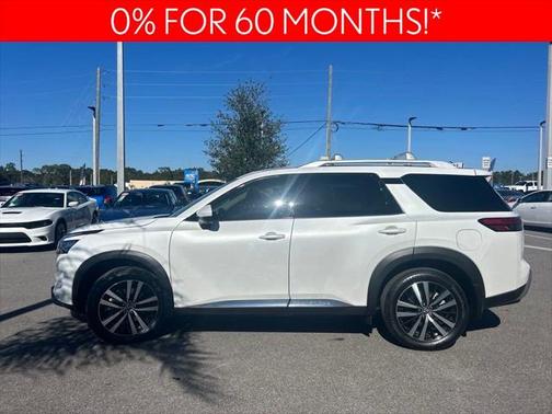 2025 Nissan Pathfinder Platinum FWD