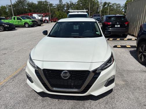 2020 Nissan Altima SR FWD