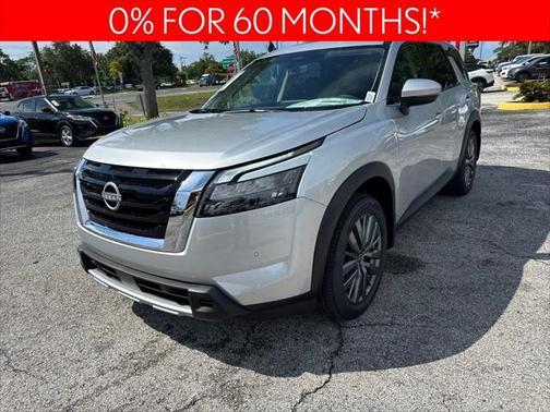 2025 Nissan Pathfinder SL FWD