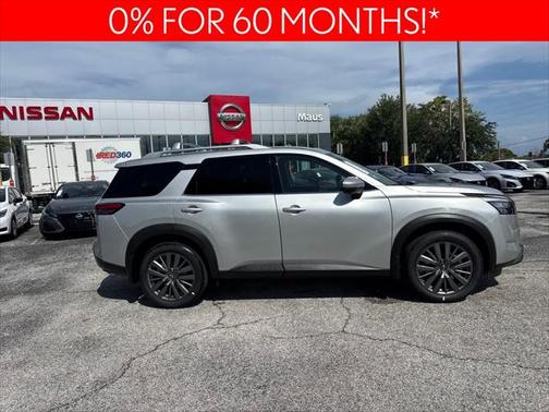 2025 Nissan Pathfinder SL FWD