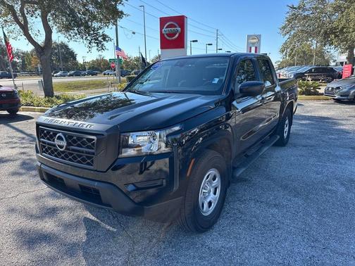2022 Nissan Frontier S