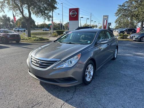 2014 Hyundai SONATA GLS