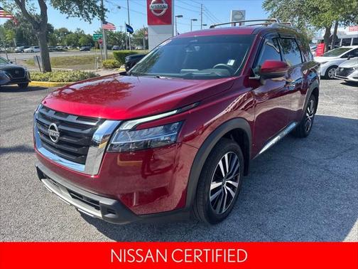 2024 Nissan Pathfinder Platinum FWD