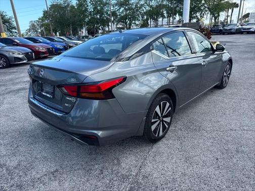 2022 Nissan Altima 2.5 SL