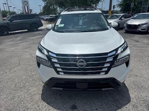 2025 Nissan Rogue Platinum