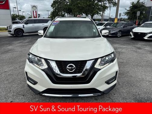 2017 Nissan Rogue SV