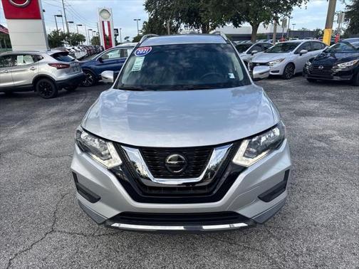 2020 Nissan Rogue SV
