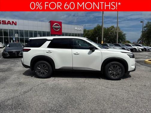 2025 Nissan Pathfinder S FWD