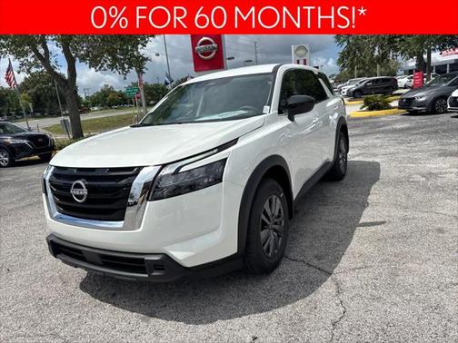 2025 Nissan Pathfinder S FWD