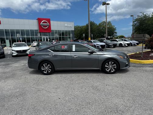 2022 Nissan Altima 2.5 S