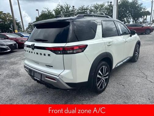 2023 Nissan Pathfinder Platinum FWD