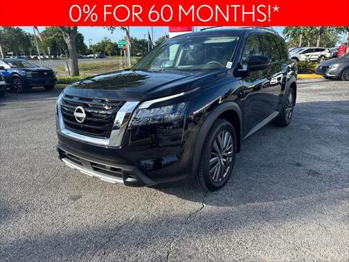 2025 Nissan Pathfinder SL FWD