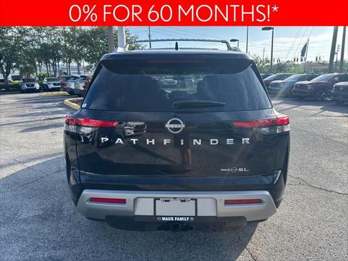 2025 Nissan Pathfinder SL FWD