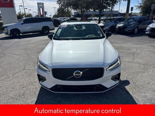 2024 Volvo S60 B5 Core Dark Theme