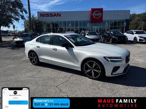 2024 Volvo S60 B5 Core Dark Theme