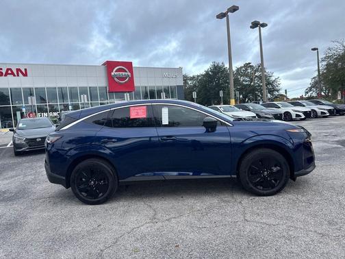 2025 Nissan Murano SV