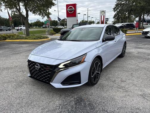 2024 Nissan Altima SR FWD