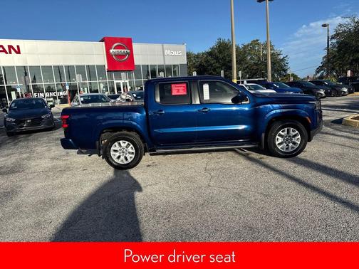 2022 Nissan Frontier SV