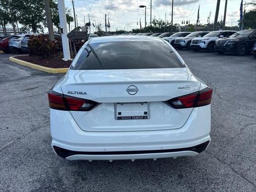2023 Nissan Altima S FWD