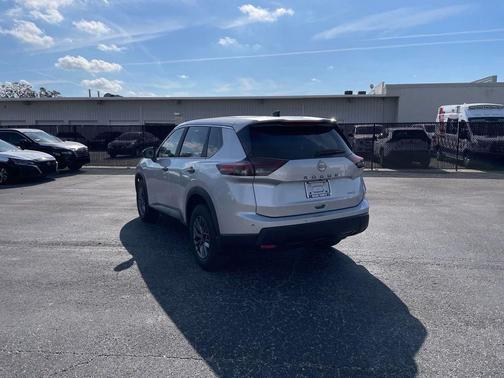 2025 Nissan Rogue S