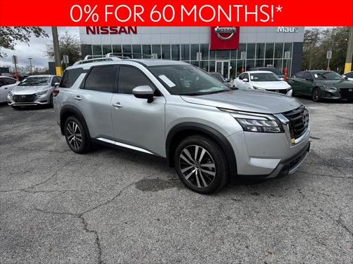 2025 Nissan Pathfinder Platinum FWD