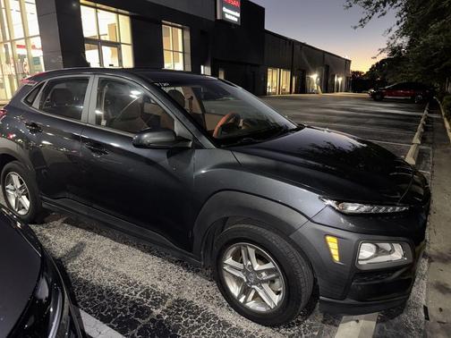 2021 Hyundai KONA SE