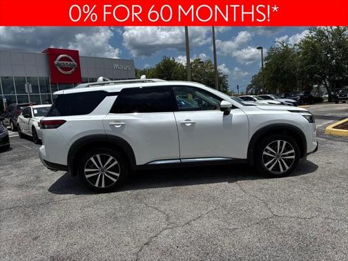 2025 Nissan Pathfinder Platinum FWD