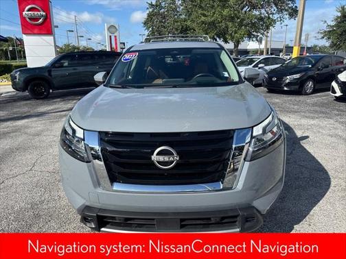 2023 Nissan Pathfinder Platinum FWD