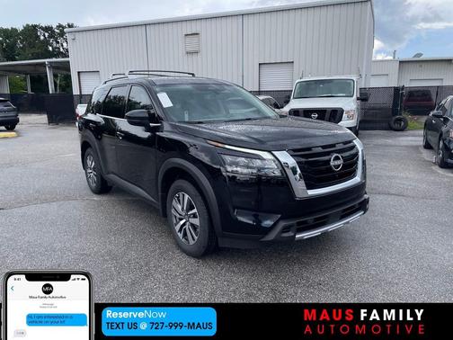 2025 Nissan Pathfinder SL FWD