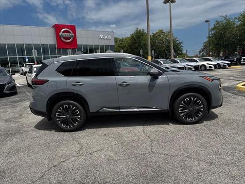 2025 Nissan Rogue Platinum