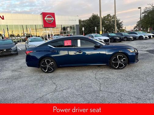 2023 Nissan Altima SR FWD