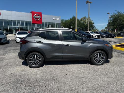 2024 Nissan Kicks SV