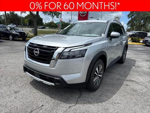 2025 Nissan Pathfinder SL FWD
