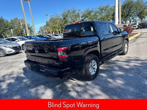 2024 Nissan Frontier SV