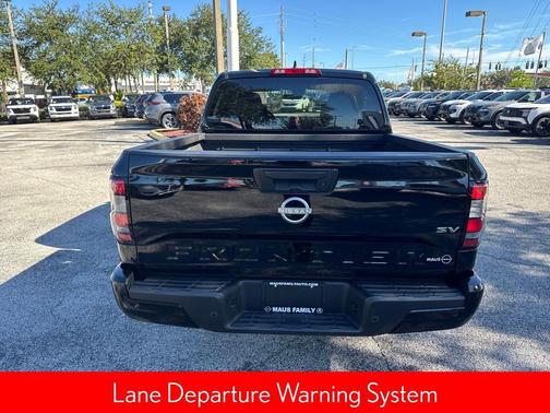 2024 Nissan Frontier SV