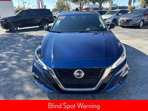 2022 Nissan Altima SR FWD