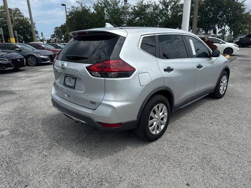 2018 Nissan Rogue S